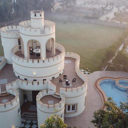 Stayvista'S Mystic Castle With Terrace, Swimming Pool, Lawn With Gazebo Jaipur Ngoại thất bức ảnh